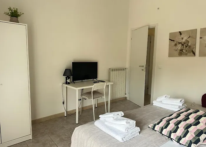 Serenity Apartment Rom