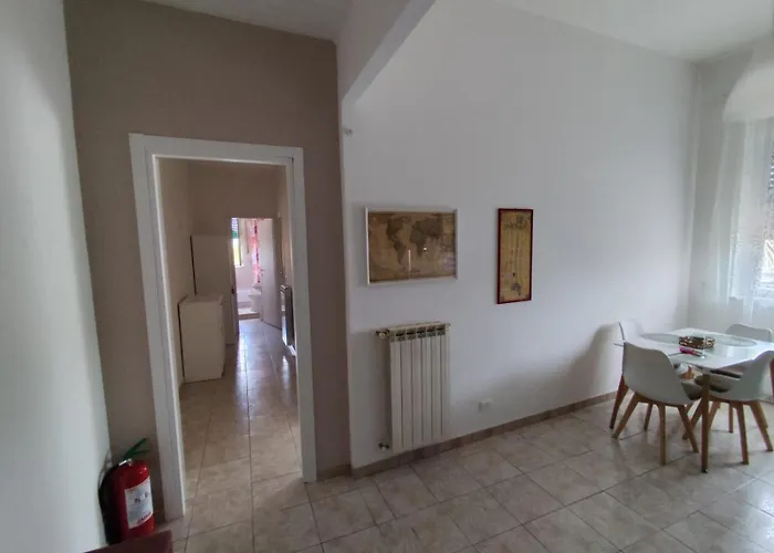 Serenity Apartment Rom